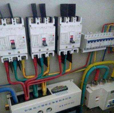 卓越服務(wù)引領(lǐng)行業(yè) 河源回收低壓配電柜公司與家用電器零配件銷(xiāo)售的雙贏模式